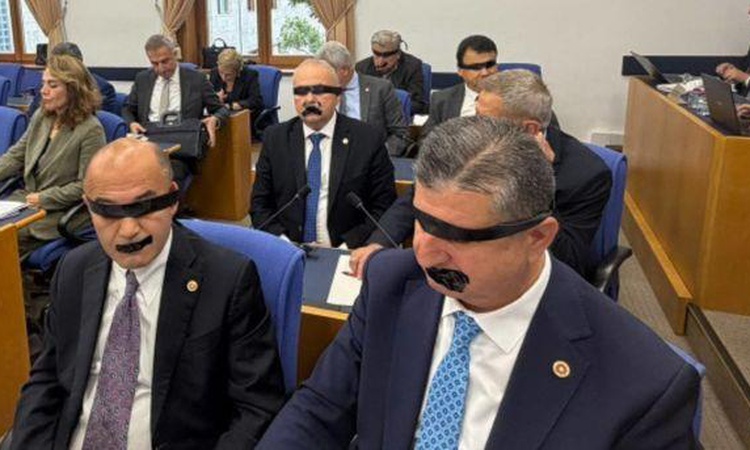Kritik Açıklama: Yeni Parti siyah bant eylem olayı nedir? Yeni Parti siyah bant eylemini neden yapıyor? | İşte