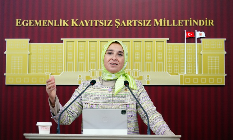 Kritik Açıklama: Yeni Yol Partili Esen, Maltepe'de 5 ölü veren binayı anıp riskli bina taraması istedi: Gelişm