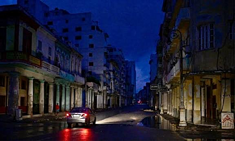 Küba'da elektrik şebekesi yine çöktü, Havana'da abonelerin yüzde 5'ine elektrik verildi | İşte Tüm Ayrıntılar