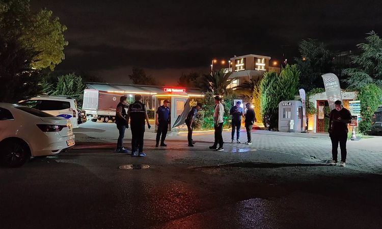 Ayrıntılar Netleşti: Küçükçekmece'de kafeye silahlı taarruz: 2 yaralı - Son Dakika: Gelişmeler Takip Ediliyor
