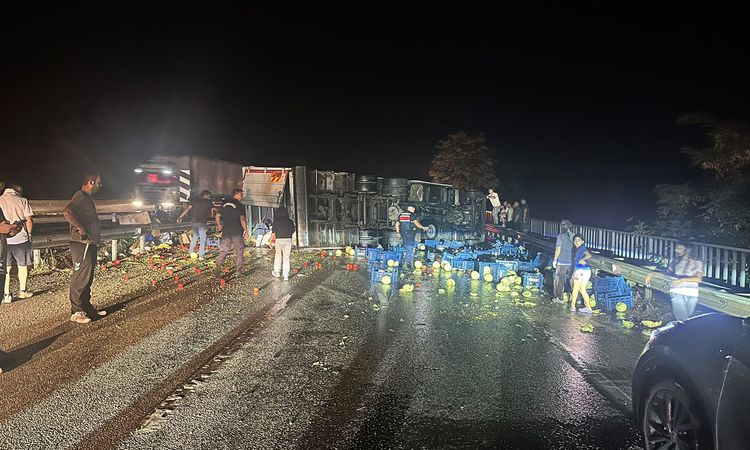 Son Gelişme: Kula'da Zincirleme Trafik Kazası: 7 Yaralı - Son Dakika Haberleri - Son Dakika Bilgileri
