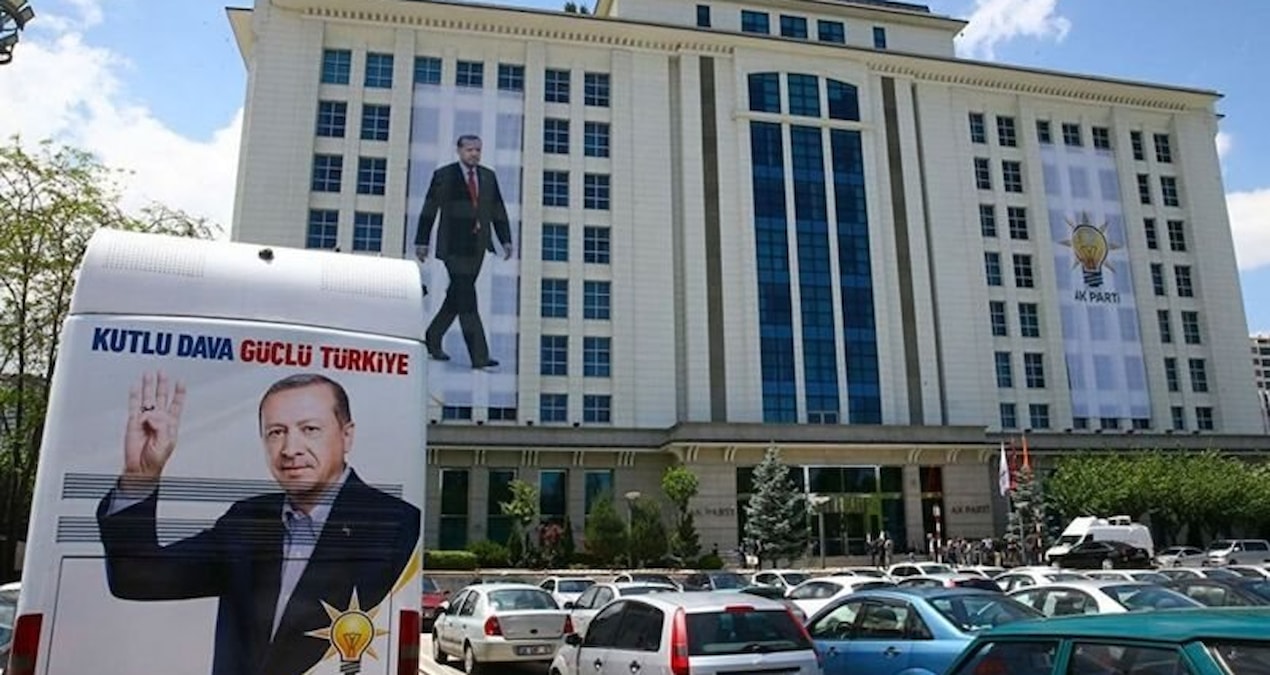 Kritik Açıklama: Kulislerinde konuşulan iddia: Ankara'da 4 CHP'li belediye başkanı AKP'ye geçebilir - Son Daki