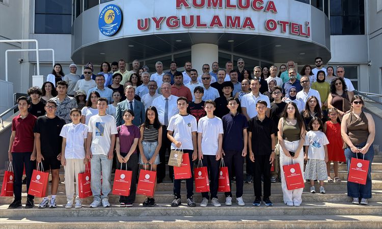 Son Gelişme: Kumluca'da LGS ve YKS'de dereceye giren 28 öğrenci ödüllendirildi - Haberleri ve Merak Edilenler