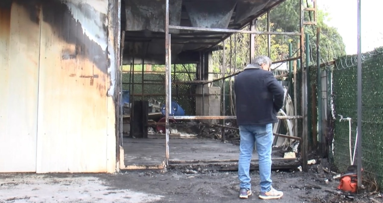 Kurbanlıkların atıldığı iş yerinde sır ölüm! Bekçi yakalanarak gözaltına sevk edildi - Son Dakika ve Merak Edi
