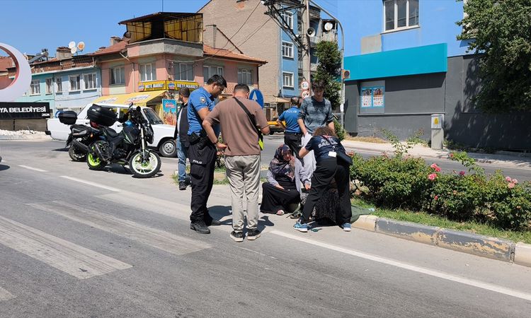 Ayrıntılar Netleşti: Kütahya'da Motosiklet Yaya Geçidinde Kadına Çarptı: 2 Yaralı - Son Dakika | İşte Tüm Ayrı