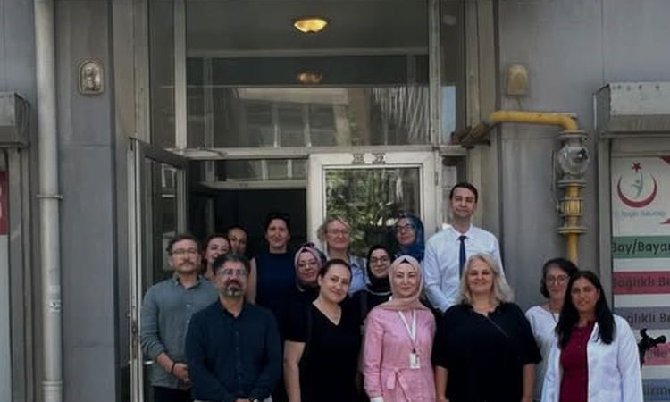 Kütahya’da Sağlıklı Hayat Merkezi’nin çalışmaları hekimlere tanıtıldı - Son Dakika
