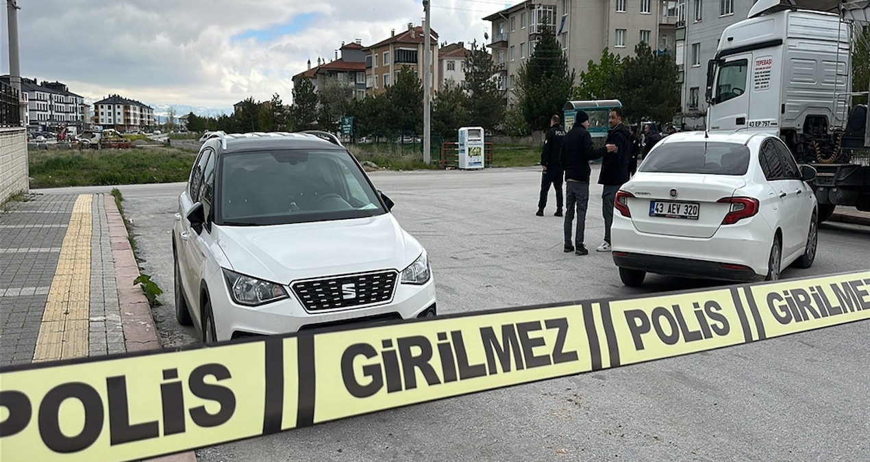 Ayrıntılar Netleşti: Kütahya'da şüpheli çanta paniği! Fünye ile patlatıldı, boş çıktı - Haberleri | İşte Tüm A