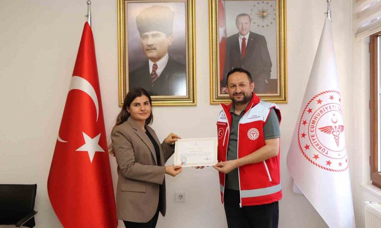 Son Gelişme: Kütahyalı Sağlık Çalışanlarına Trafik Kazasındaki Müdahaleleri İçin Teşekkür - Haberleri ve Merak