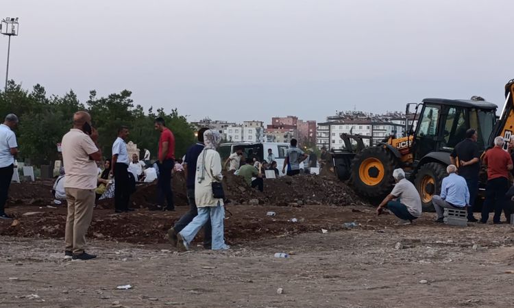 Gündemden Son Bilgiler: Lice'deki kazada ölenlerin kimlikleri netleşti - Son Dakika