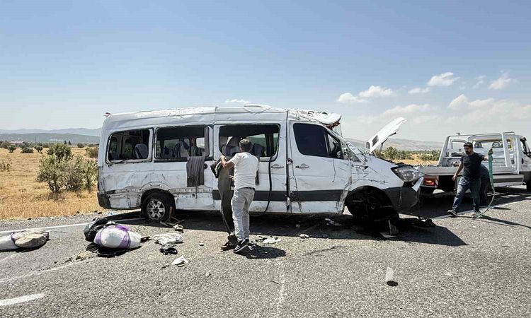 Kritik Açıklama: Lice'de Trafik Kazası: 5 Ölü, 11 Yaralı - Son Dakika ve Merak Edilenler