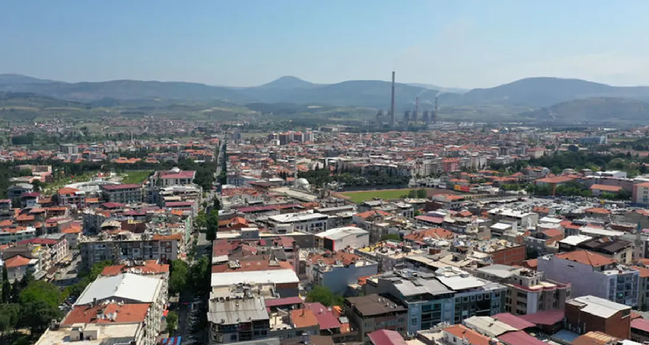Ayrıntılar Netleşti: Bir mahallede apar topar başka yere taşınıyor - Son Dakika