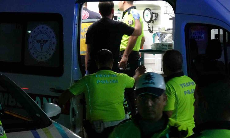 Son Gelişme: Malatya’da ekip aracı ile otomobil çarpıştı: 2’si polis, 3 yaralı - Haberleri | İşte Tüm Ayrıntıl