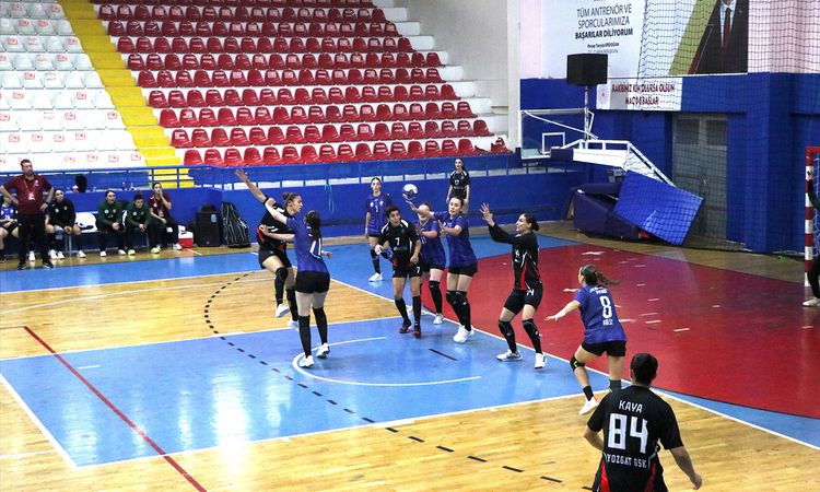 Manisa Büyükşehir Belediyespor, Süper Lig açılışında Üsküdar'ı devirdi: Gelişmeler Takip Ediliyor