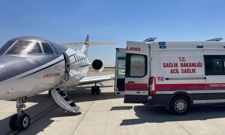 Gündemden Son Bilgiler: Mardin'de ambulans uçak 14 günlük bebek için havalandı - Son Dakika Haberleri | İşte T