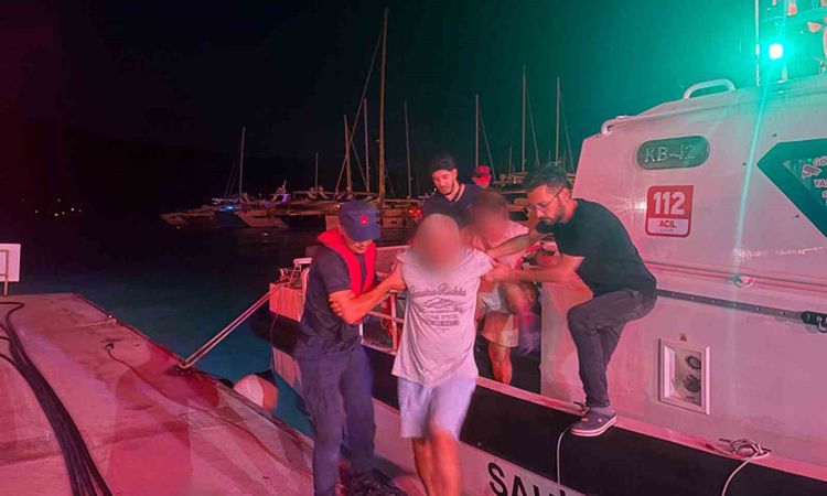 Gündemden Son Bilgiler: Marmaris'te Özel Teknede Rahatsızlanan Vatandaşın Tahliyesi Sahil Güvenlikle Yapıldı -