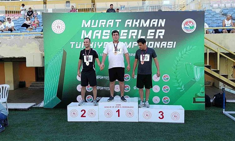 Master sporcu Alp Gökbora Ulubeli'den İzmir'de 4 dalda şampiyonluk - Son Dakika Haberleri: Gelişmeler Takip Ed