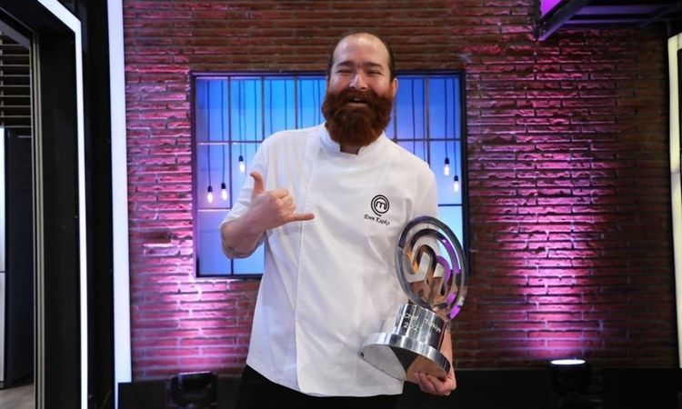 Gündemden Son Bilgiler: MasterChef şampiyonu Eren Kaşıkçı Sarıyer’deki evinde ölü bulundu - Son Dakika Haberle