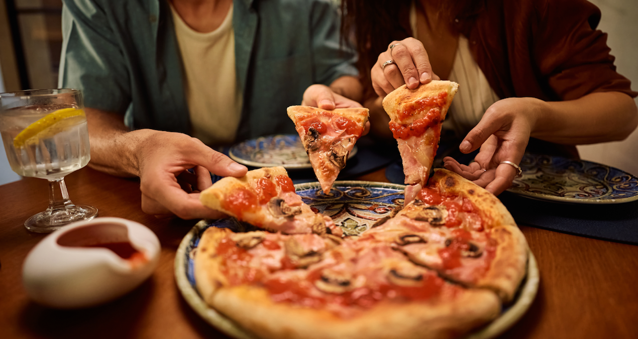 Meğer yıllardır pizzayı yanlış yiyormuşuz! - En Son Haber - Son Dakika Bilgileri
