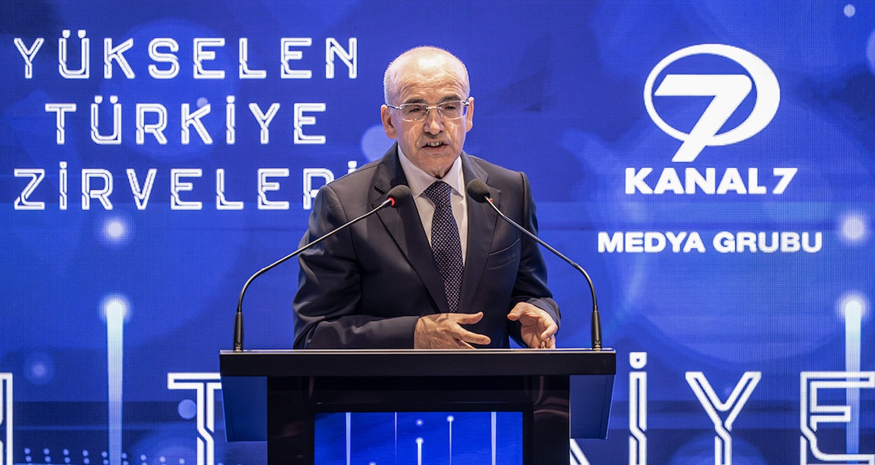Kritik Açıklama: Mehmet Şimşek yandaş gazetedeki eleştirilere yandaş kanaldan cevap verdi - En Son Haber