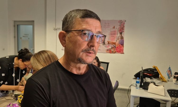 "Meme kanseri sadece kadınlarda olur" sanıyordu, gerçeği hastalığa yakalanınca fark etti - Haberleri