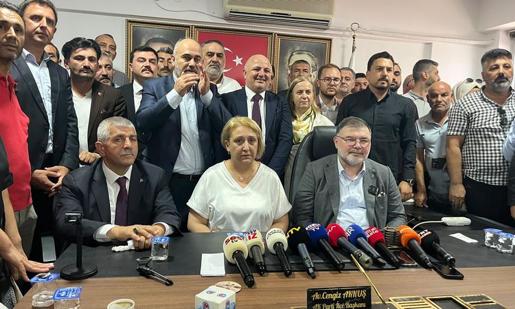 Menderes Belediye Başkan Vekili Asuman Şen Oldu - Haberleri | İşte Tüm Ayrıntılar