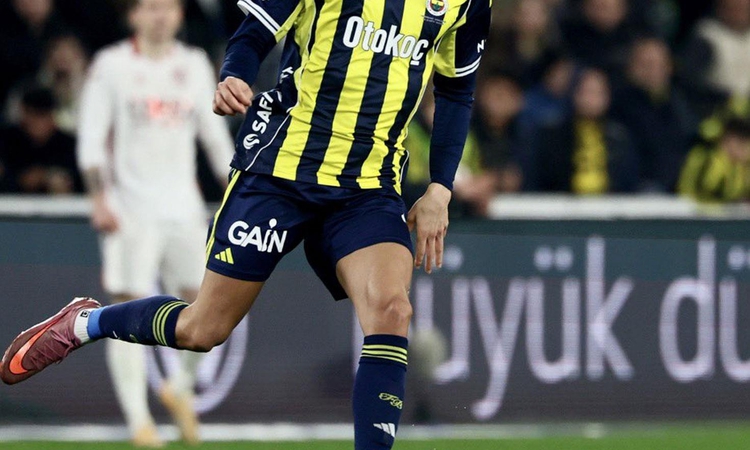 Menisküsü yırtıldı! Fenerbahçe'nin yıldızı 2 ay yok ve Merak Edilenler