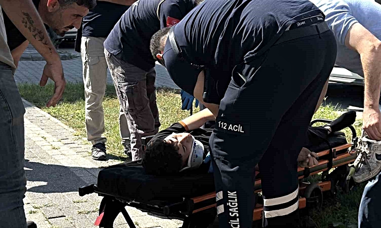Menteşe'de otomobile arkadan çarpan motosiklet sürücüsü yaralandı: Gelişmeler Takip Ediliyor