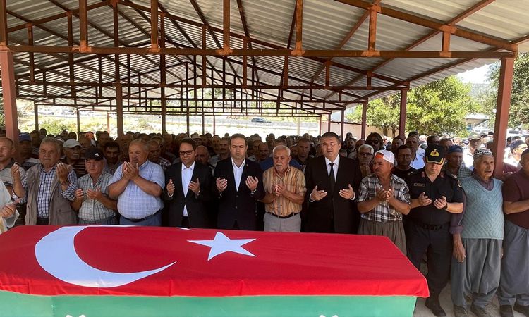 Gündemden Son Bilgiler: Mersin'de 97 yaşında vefat eden Kore gazisinin cenazesi defnedildi - Son Dakika