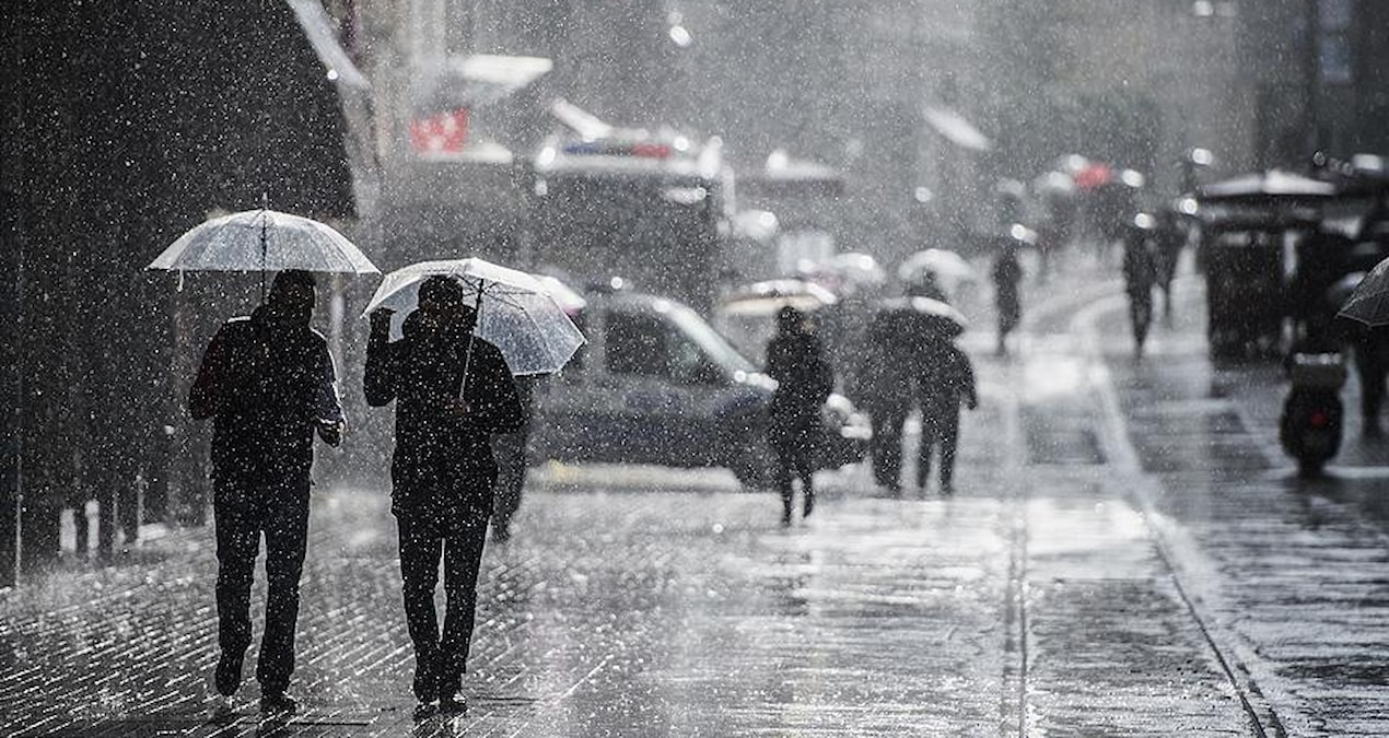 Gündemden Son Bilgiler: Meteoroloji’den hafta sonu için yeni uyarı: Şiddetli yağış ve fırtına yarın da sürecek