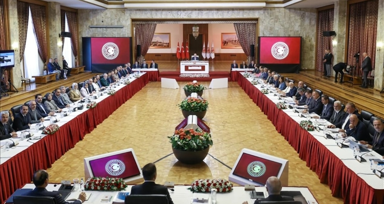 Gündemden Son Bilgiler: Milli Dayanışma, Kardeşlik ve Demokrasi Komisyonu yarın toplanacak - Son Dakika Haberl
