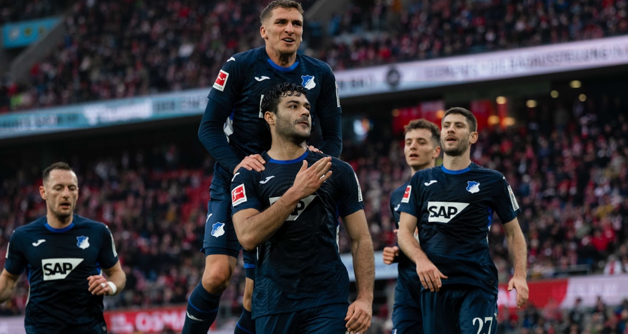 Milli yıldız sakatlık dönüşü şov yapıyor! Bundesliga'da tarih yazıyor - Son Dakika Haberleri ve Merak Edilenle