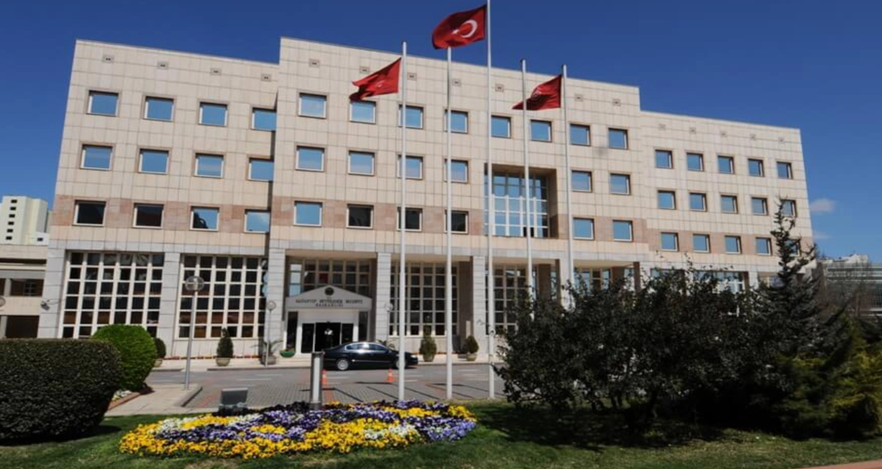 Son Gelişme: Milyonlar çiçeğe: Deprem kentinde 12 milyonluk ihale - En Son Haber - Son Dakika Bilgileri
