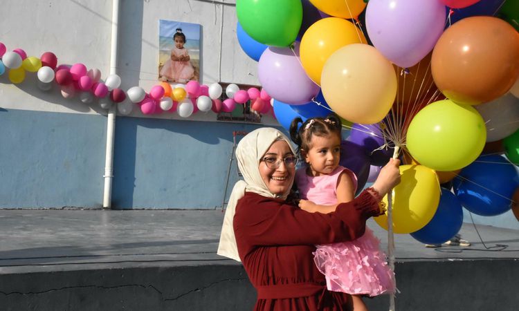Sıcak Gündem: Minik Zümra'nın Umut Dolu Zaferi: SMA Tedavisi İçin Gerekli Bağış Toplandı - Son Dakika Haberler