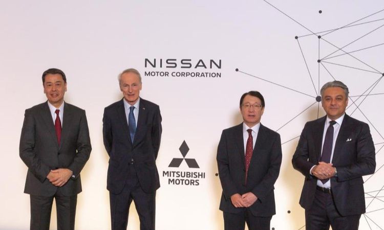 Mitsubishi, ABD Pazarına Nissan Tabanlı Pick-up ile Dönüyor