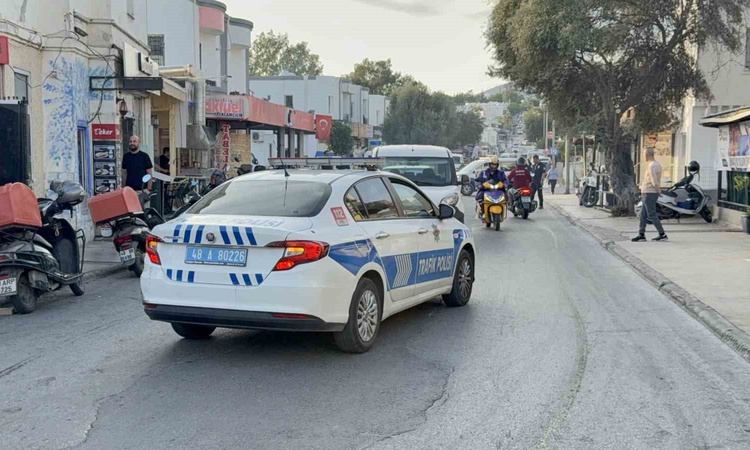 Muğla Bodrum'da depo yangında yaklaşık 15 dakikada kullanılamaz hale geldi: Gelişmeler Takip Ediliyor