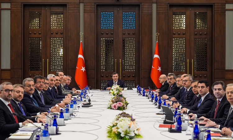 Murat Emir, Ekonomi Koordinasyon Kurulu'nda mağdurun millet olduğunu savundu