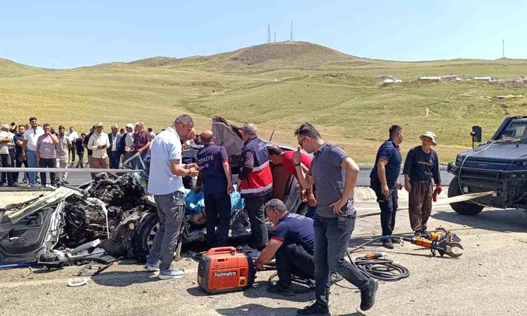 Truck and car collided in Muş: 2 dead, 1 injured - News