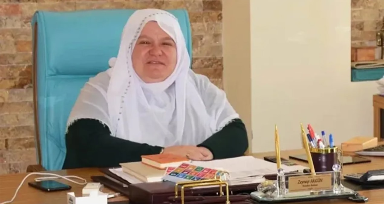Kritik Açıklama: Müsavat Dervişoğlu, kıyafeti nedeniyle hedef alınan belediye başkanını ziyaret edecek - Son D