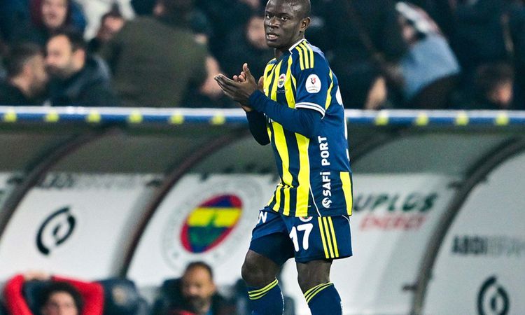 Sıcak Gündem: N'Golo Kante profesyonelliğiyle mest etti - Son Dakika ve Merak Edilenler