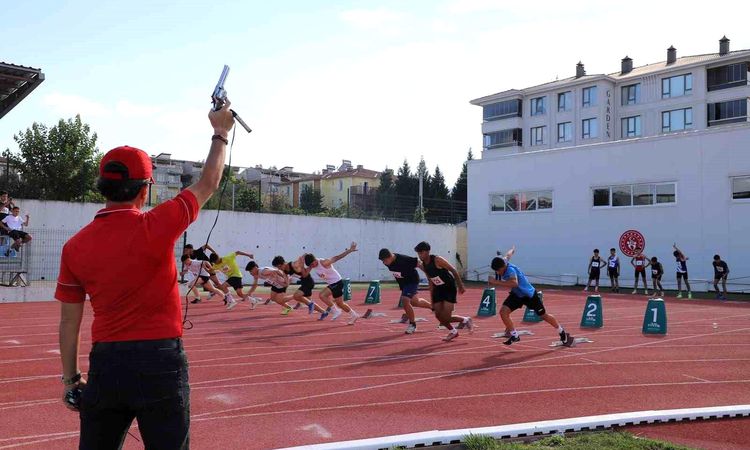 Kritik Açıklama: Naili Moran Yaş Grupları Atletizm Yarışmaları Kütahya'da tamamlandı - Son Dakika Haberleri