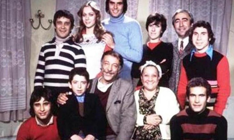 Neşeli Günler filmi nerede çekildi, ne zaman çekildi? Neşeli Günler filmi oyuncuları kim, konusu ne? ve Merak