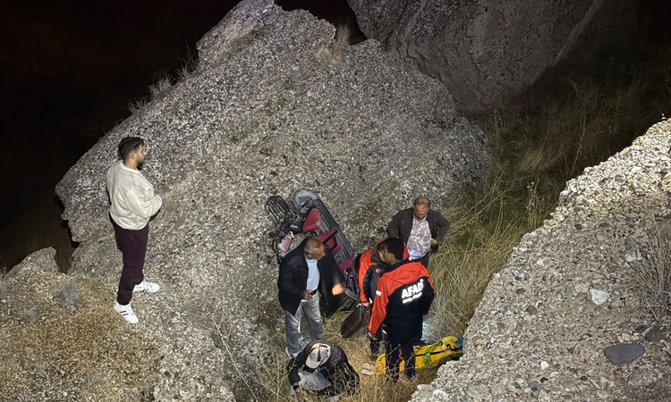 Nevşehir Avanos'ta 69 yaşındaki motosiklet sürücüsü uçurumdan AFAD ile kurtarıldı ve Merak Edilenler
