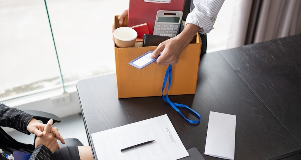 The one who took the note was shocked! The giant company laid off 4 thousand 800 employees - Latest News