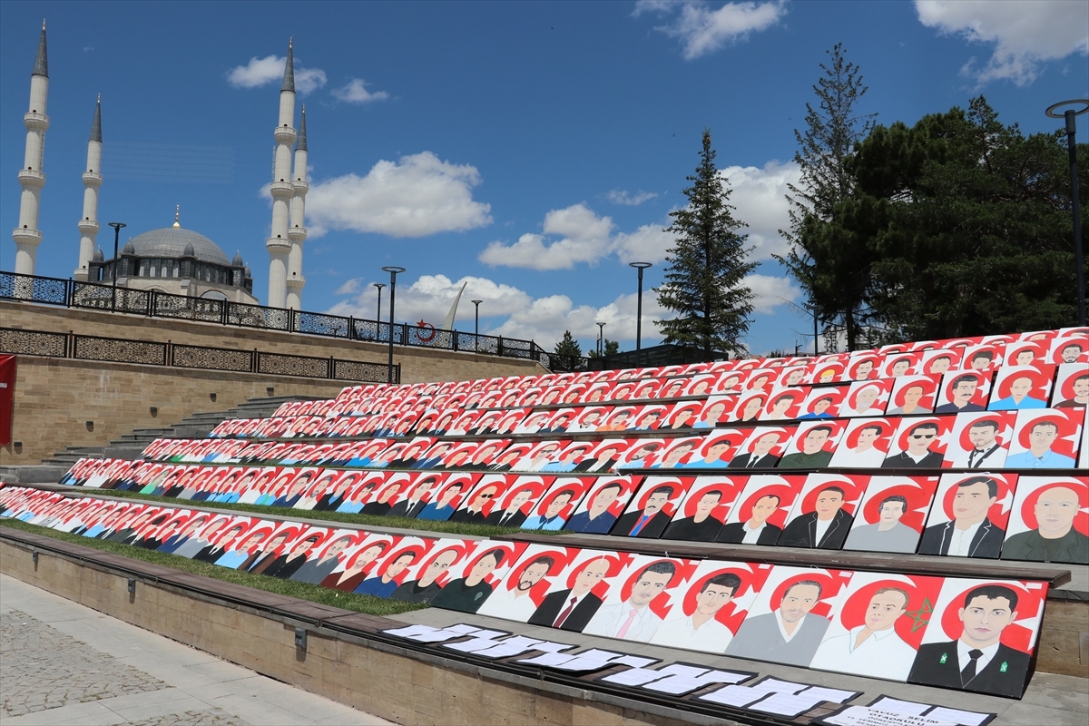 A meaningful exhibition from students to the martyrs of July 15 - Last Minute
