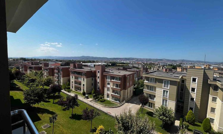 Öğrencilerin kiralık ev telaşı: Emlakçıdan kritik uyarılar ve Merak Edilenler
