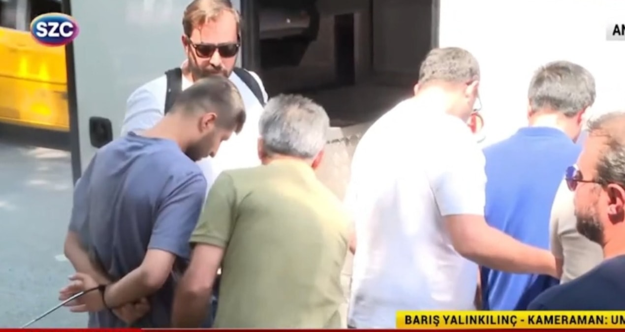 Son Gelişme: Öğretmenlere polis müdahalesi: Ters kelepçeyle gözaltına alındılar - Haberleri: Gelişmeler Takip