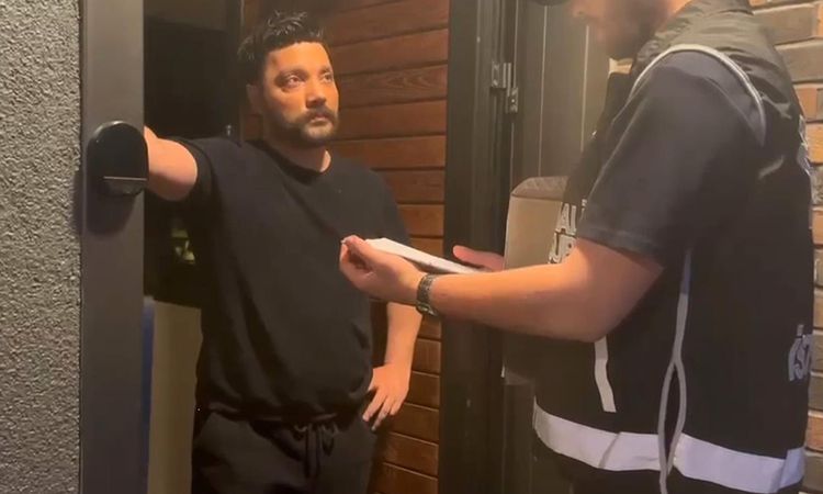 Gündemden Son Bilgiler: Oğuzhan Uğur'un gözaltına alınmadan önce kaydettiği video yayımlandı - Haberleri: Geli
