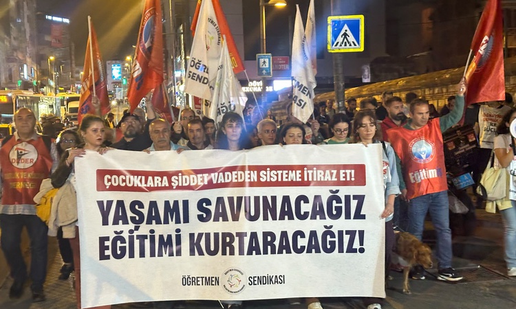 Okul saldırıları Kadıköy'de protesto edildi, 4 haftada 6 okulda saldırı bildirildi | İşte Tüm Ayrıntılar