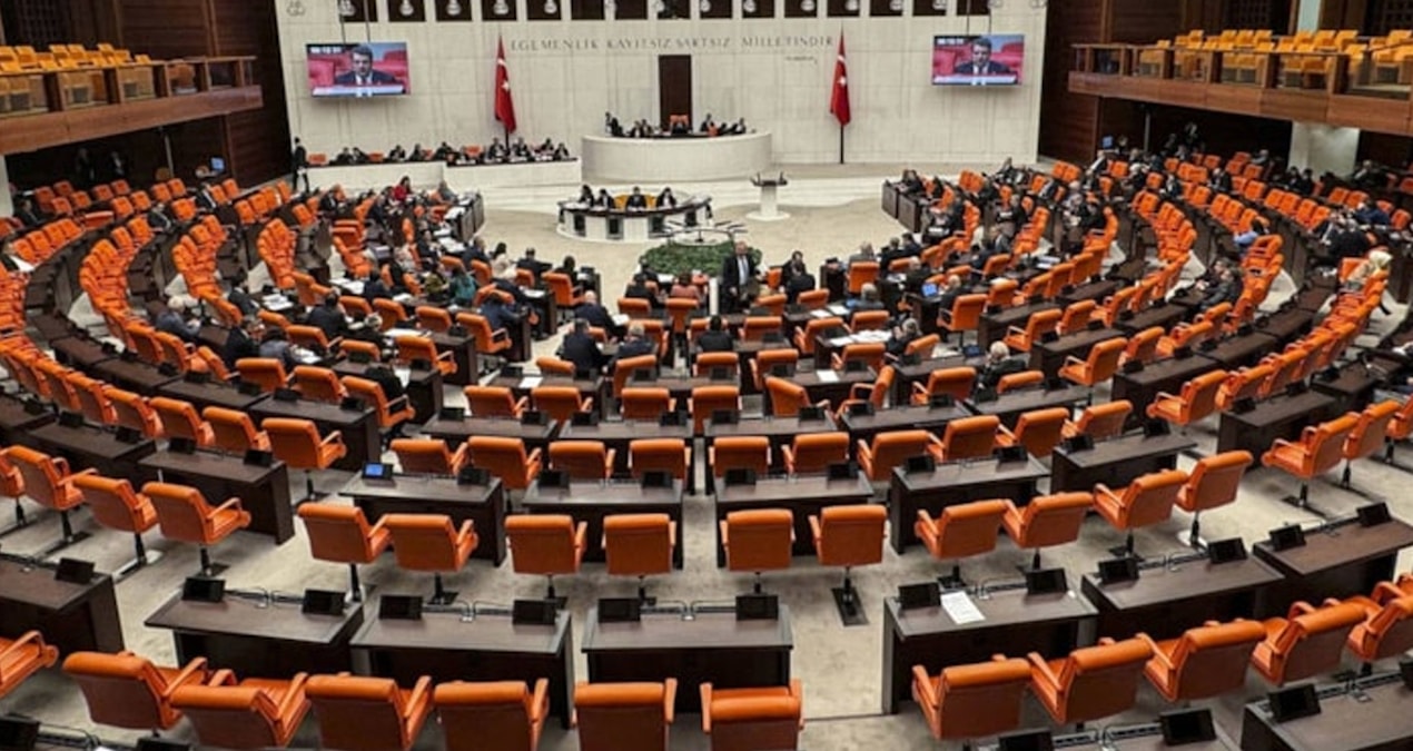 Ayrıntılar Netleşti: Okul saldırılarıyla ilgili komisyon kararı Resmi Gazete’de - En Son Haber ve Merak Edilen