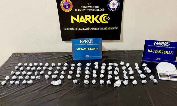 Ordu Altınordu'da 6 şüpheli hakkında tutuklama kararı verildi, 1 kilo 894 gram uyuşturucu ele geçirildi ve Mer